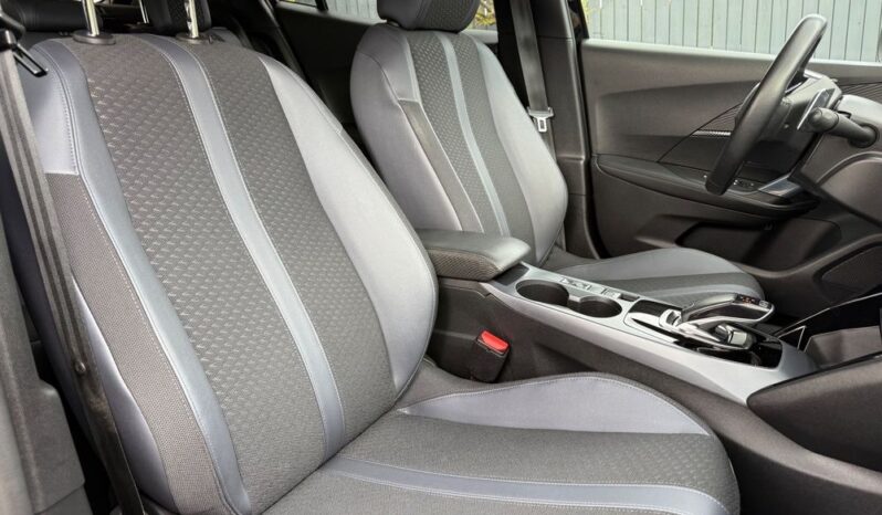 Peugeot 2008 1.5 BlueHDi Allure Pack S&S EAT8 full