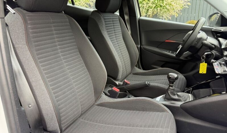 Peugeot 2008 BlueHDi 110 Active Pack full