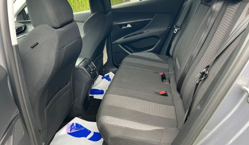 Peugeot 3008 1.5 BlueHDi Active Pack S&S full