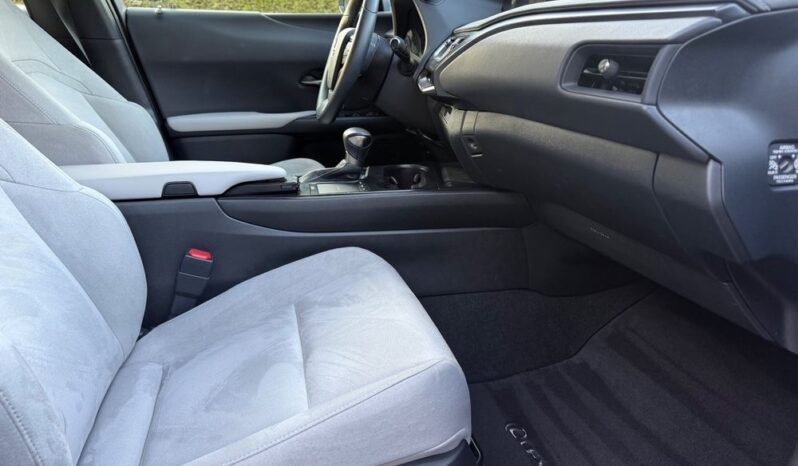 Lexus UX 250h Business Edition full