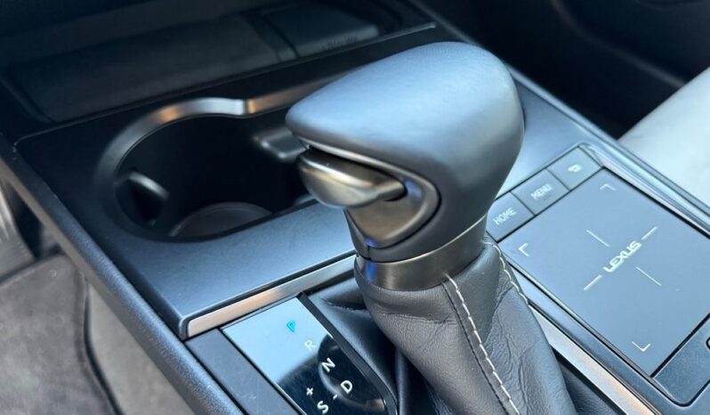 Lexus UX 250h Business Edition full