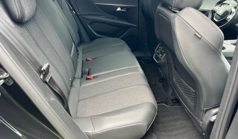 Peugeot 3008 1.5 BlueHDi GT S&S full