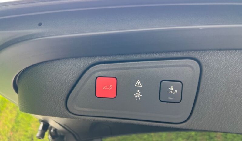 Peugeot 3008 1.5 BlueHDi GT S&S full