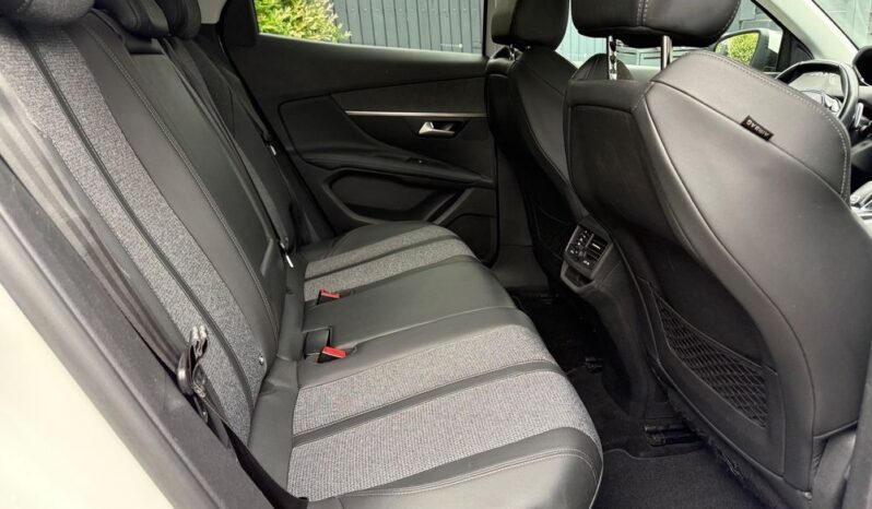 Peugeot 3008 BlueHDi 130 Stop & Start EAT8 Allure full