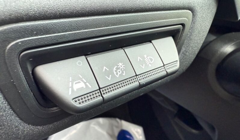 Renault Captur 1.3 TCe mHEV Intens EDC full