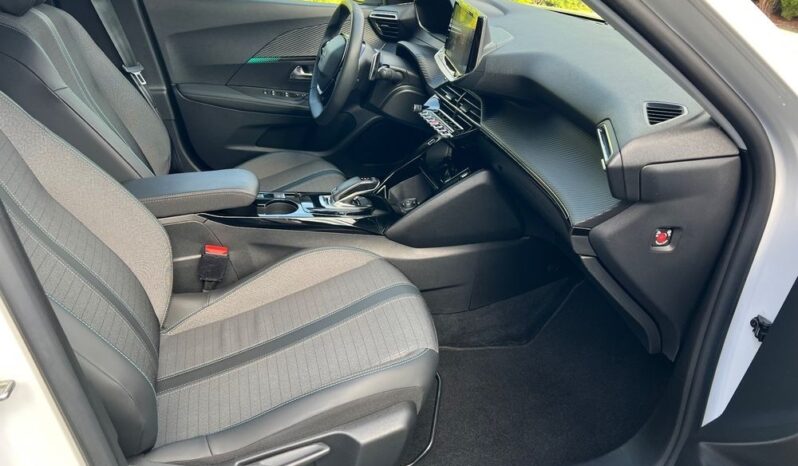 Peugeot 2008 BlueHDi 130 Allure S&S EAT8 full