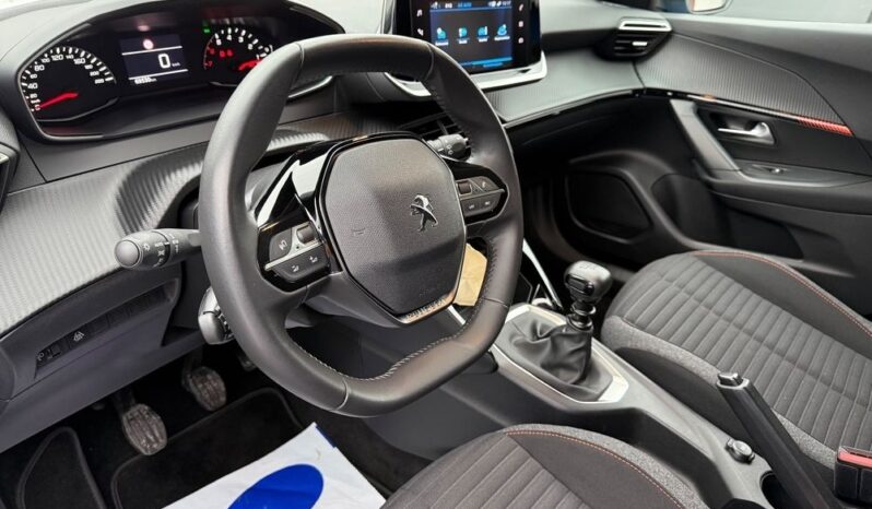 Peugeot 2008 PureTech 130 Active Pack full
