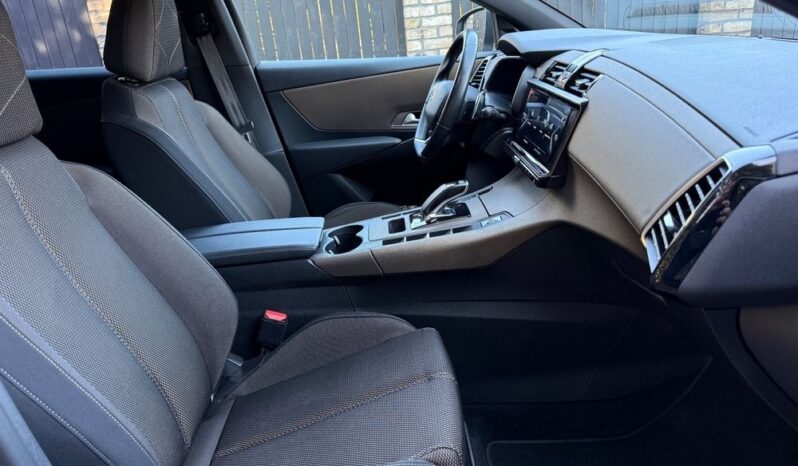 DS Automobiles DS 7 Crossback full