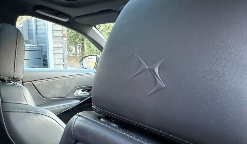 DS Automobiles DS 7 Crossback full