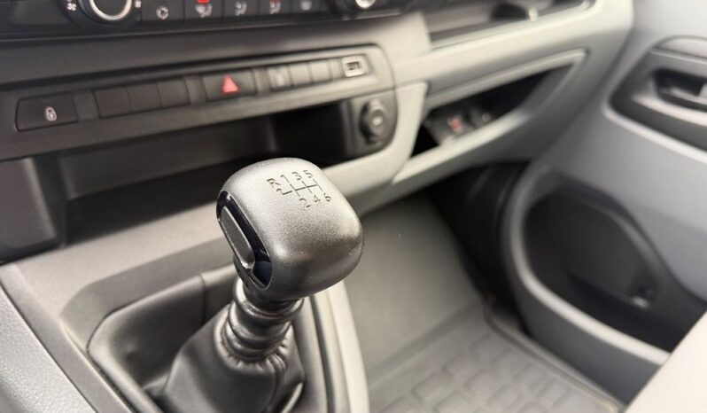 Peugeot Expert full