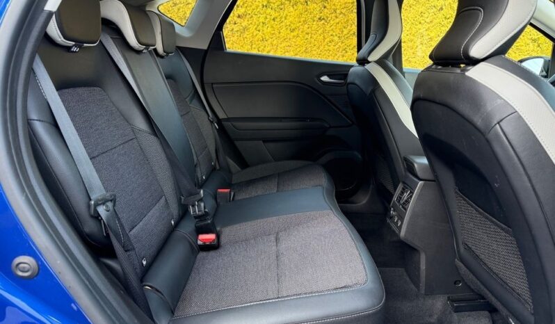 Renault Captur 1.6 E-TECH Plug-In Intens full